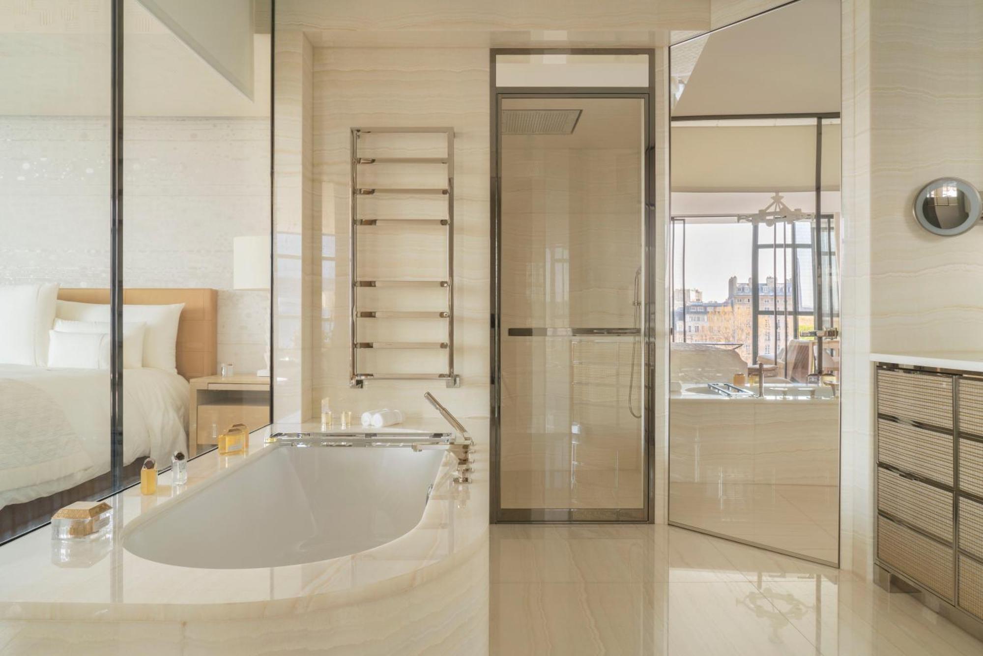 Hotel Cheval Blanc Paris&dior Cheval Blanc